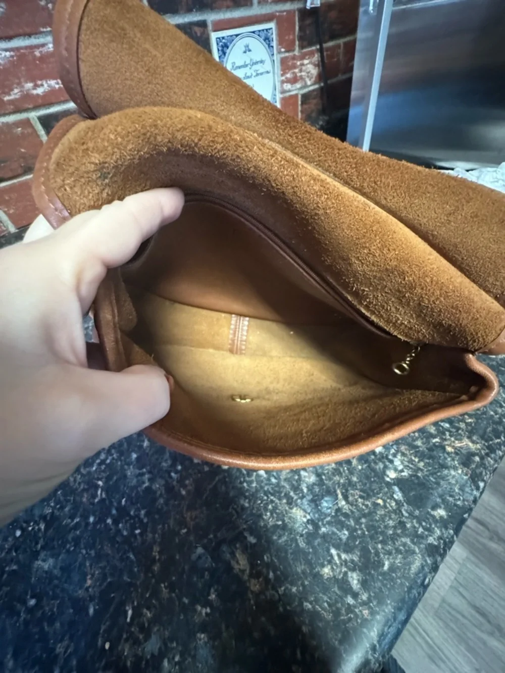 Vintage Coach Crescent Bag 9988 British Tan Leather Shoulder Bag USA - Picture 9 of 16